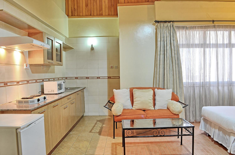 Others 3, Space International Hotel, Starehe