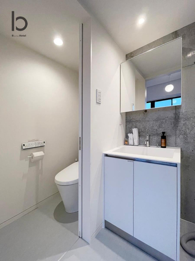 Bathroom 3, bHOTEL Nekoyard - Modern Loft Studio Near Peace Park & City Center, Hiroshima