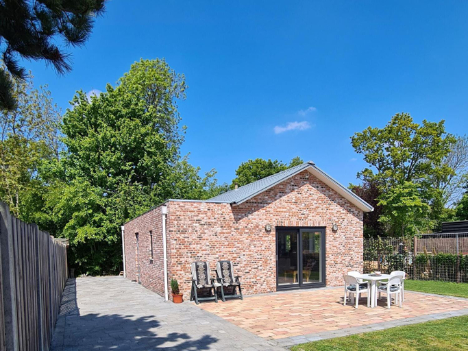 Exterior & Views, Beachside Getaway with Garden barbecue, Borsele