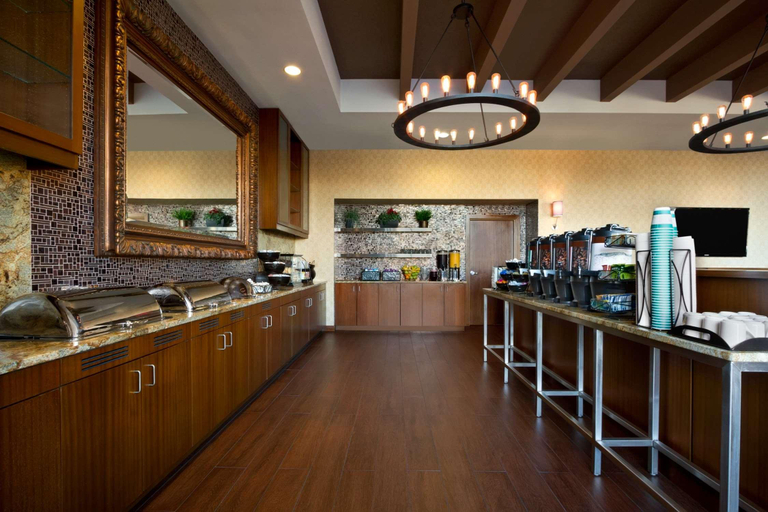 Food & Drinks 5, Homewood Suites by Hilton Baltimore, Baltimore