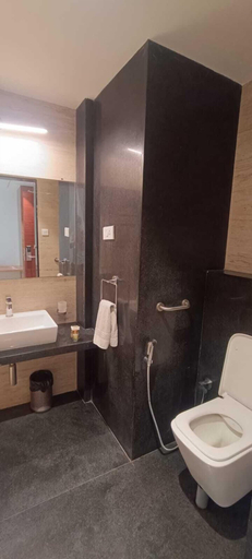 Bathroom, VS Imperial, Akola