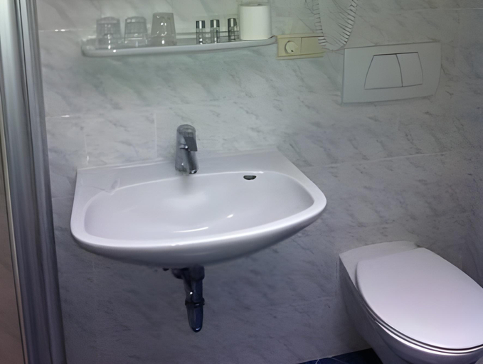 Bathroom 3, Steindls Boutique Favourite, Bolzano