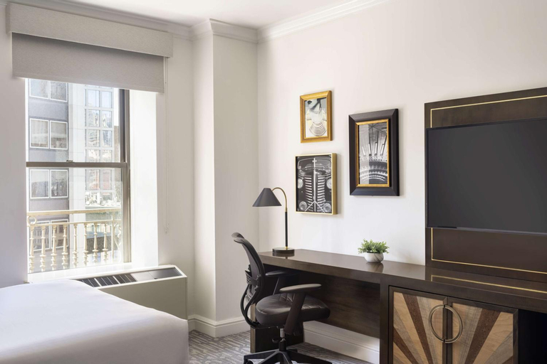 Bedroom 23