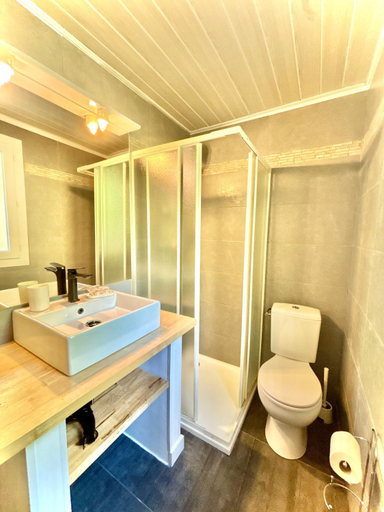 Bathroom 3, Residence Canella, Corse-du-Sud