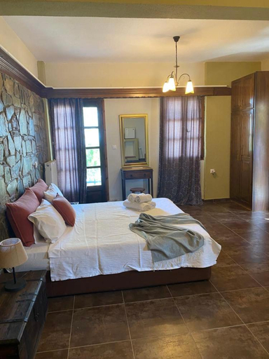Bedroom 2, Pliades Traditional Guesthouse, Central Macedonia