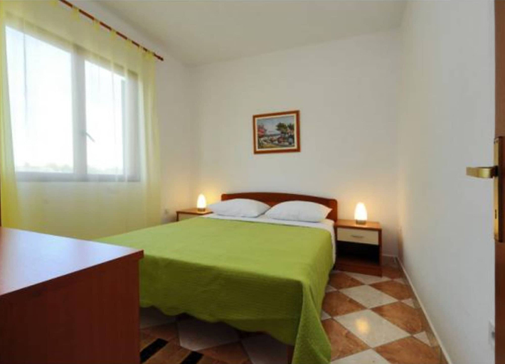 Bedroom 2, Guest House Burela, Nin