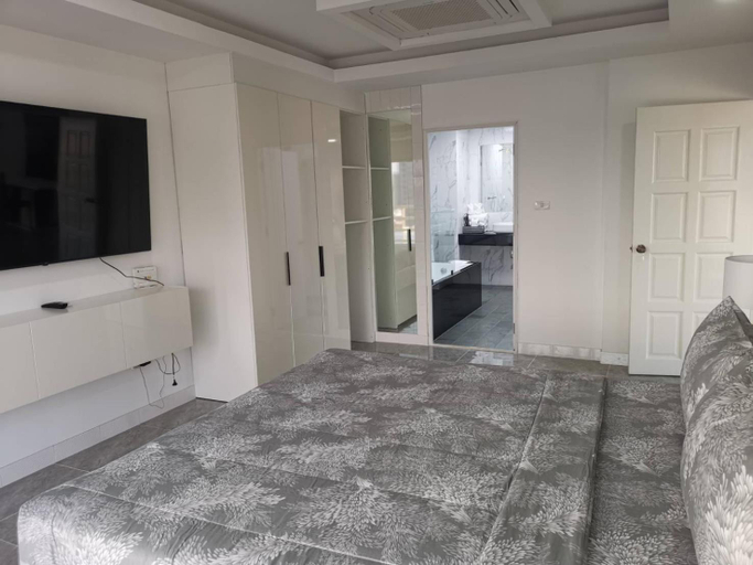 Bedroom 10
