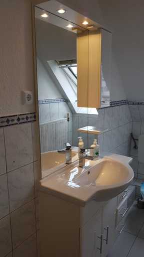 Bathroom 3, Central Apartment Krefeld, Krefeld