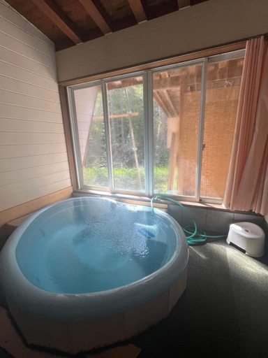 Bathroom 3, B&B Tengallonhat, Matsumoto