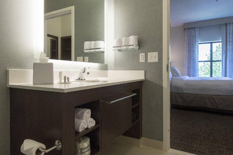 Bathroom 9