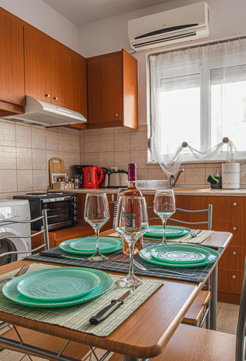 Kitchen 5, Basiliki's Apartments, South Aegean