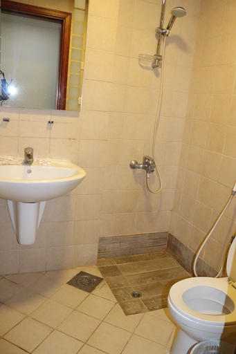 Bathroom 5, Karam Taibah Almasi, Al Madinah Al Munawwarah