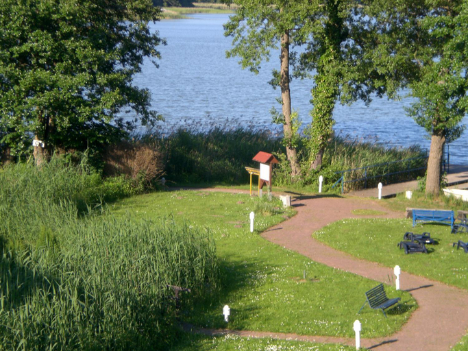 Others 4, Fährkrug, Uckermark
