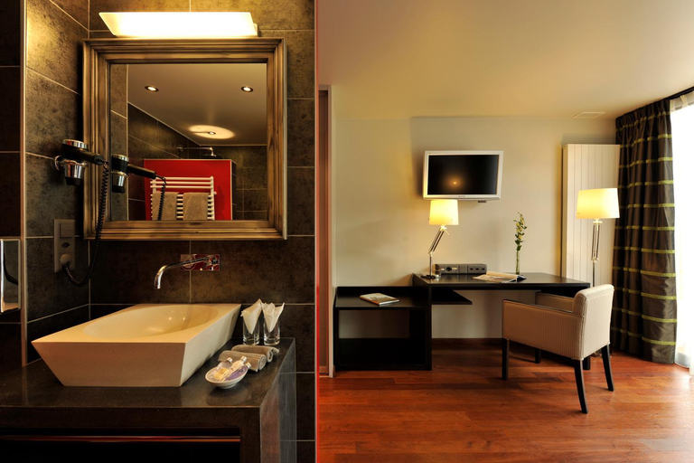Bathroom 12