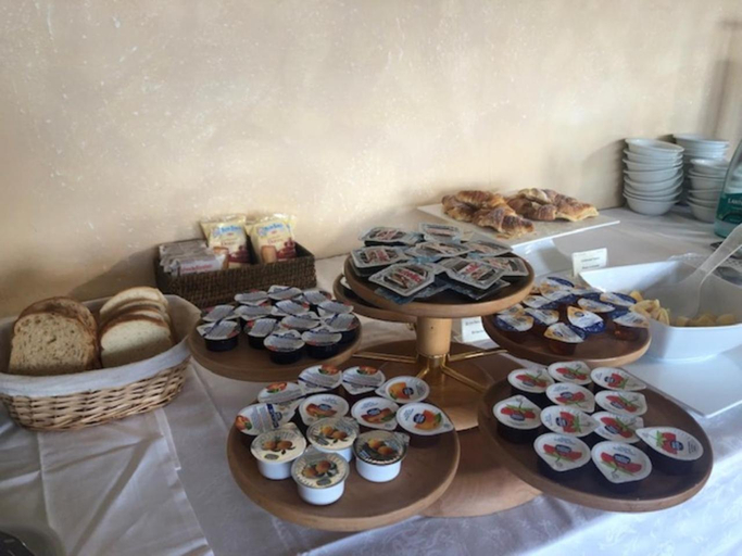 Food & Drinks 5, villa ascosa residence, Salerno