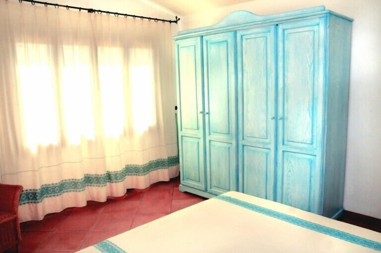 Bedroom 2, Marinella Residence, Olbia-Tempio