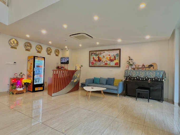 Public Area 2, Warm Ways Hotel, District 7