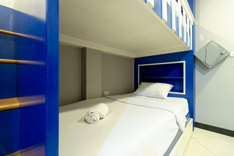 Bedroom 13