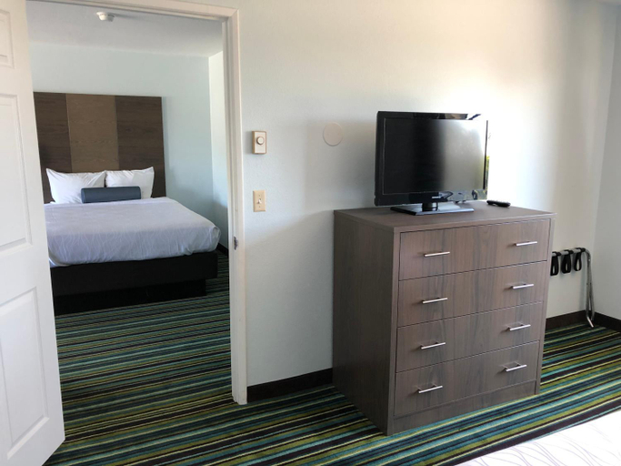 Bedroom 2, Brookings Inn Resort, Curry
