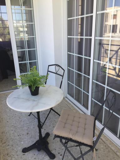 2, Vangelios Apartments