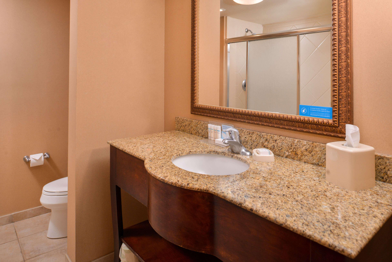 Bathroom 4, Hampton Inn York , York