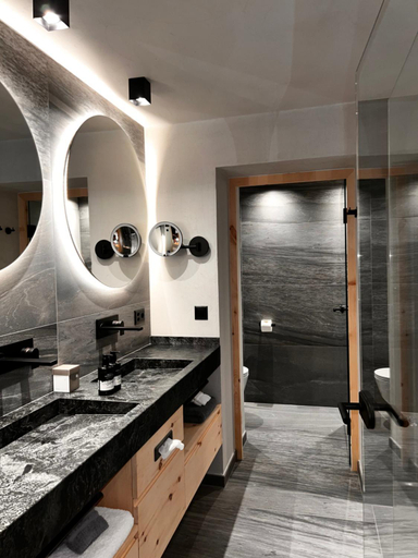 Bathroom 2, LARET private Boutique Hotel - Adults only, Inn