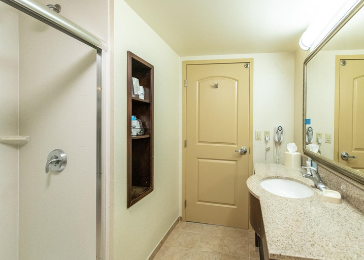 Bathroom 4