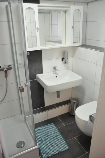 Bathroom 4