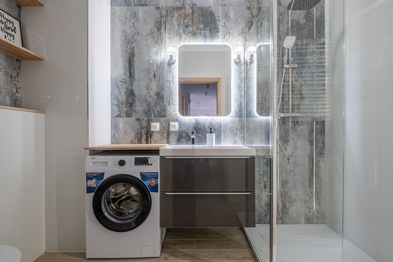 Bathroom 3, Open Air Residence 1 by Grand Apartmetns, Gdynia