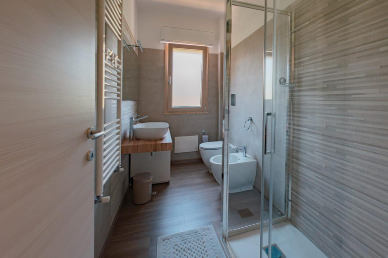Bathroom 3, Cefalu Beach Garden House, Palermo