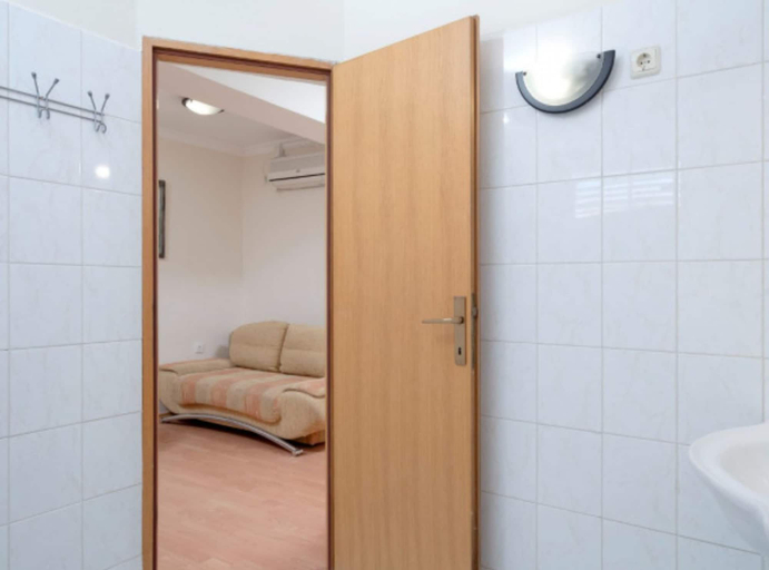 Bathroom 2, Apartments Božica, Jelsa