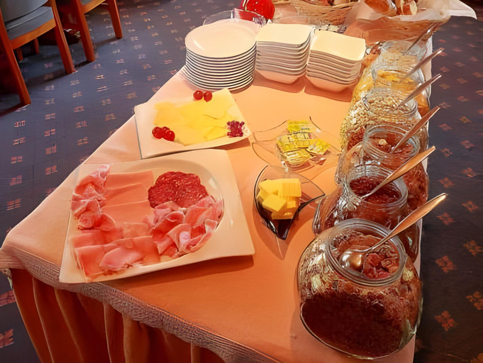 Food & Drinks 4, Panorama Samnaun, Inn