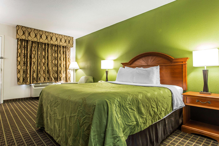 Bedroom 3, Quality Inn & Suites, Orangeburg