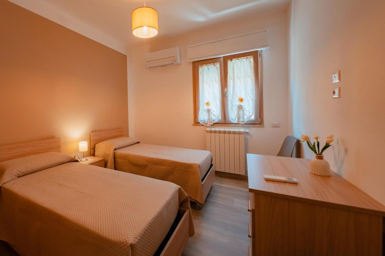 Bedroom 2, Cefalu Beach Garden House, Palermo