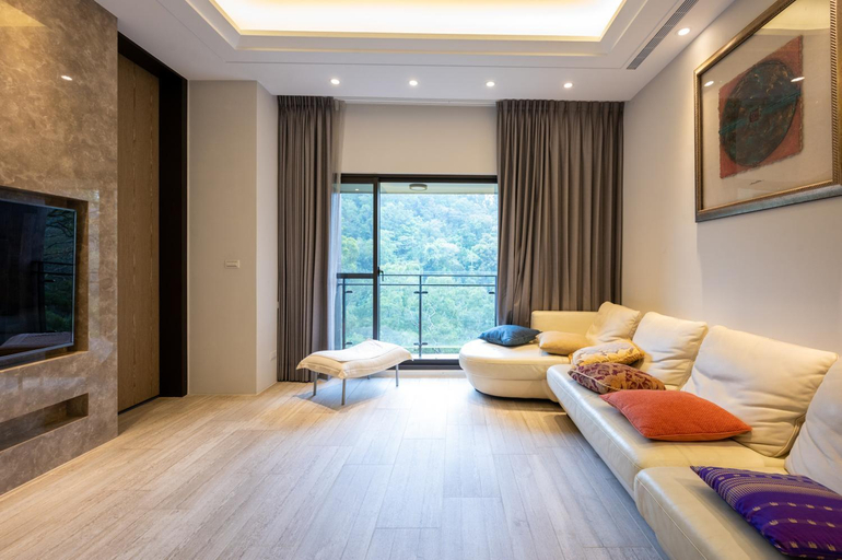 Others 4, Siang Tsao Yu Chong, Miaoli