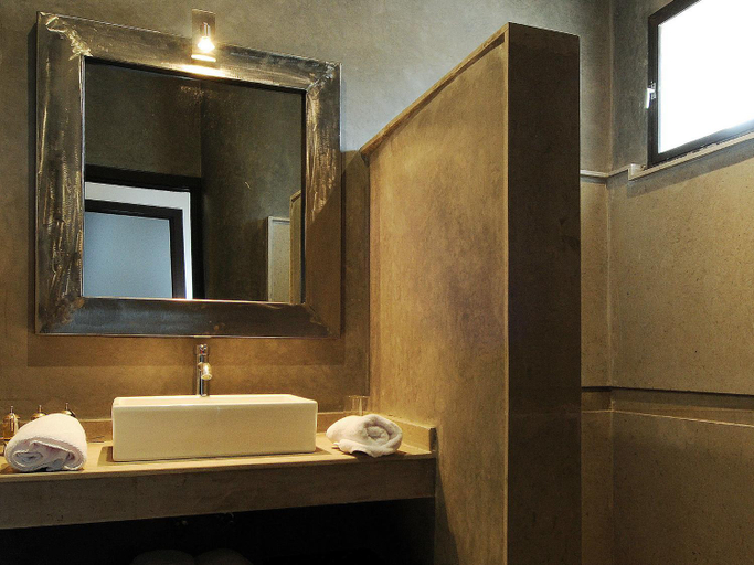 Bathroom 5