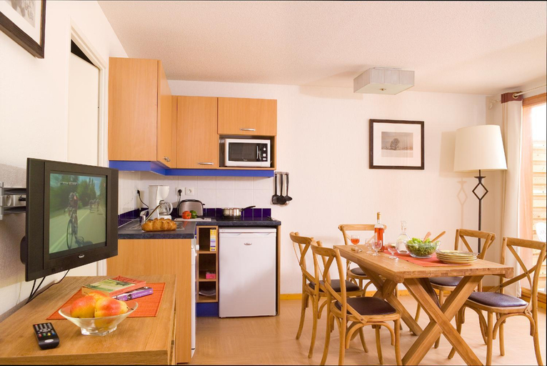 Food & Drinks 5, Madame Vacances Residence Le Parc Des Airelles, Hautes-Alpes