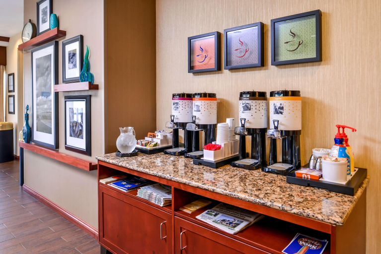Food & Drinks 5, Hampton Inn York , York