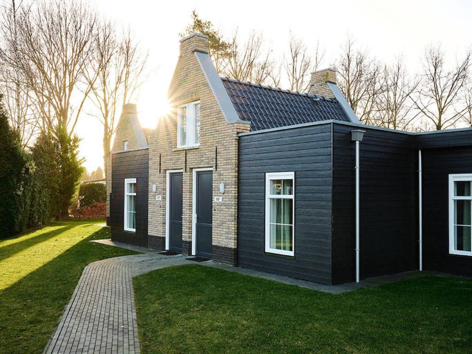 Inviting Villa in Voorthuizen with Garden, Barneveld