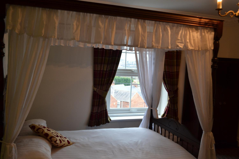 Others 5, Oak Tree Inn, Durham