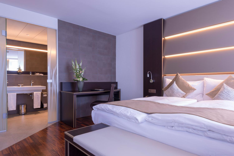 Bedroom 12