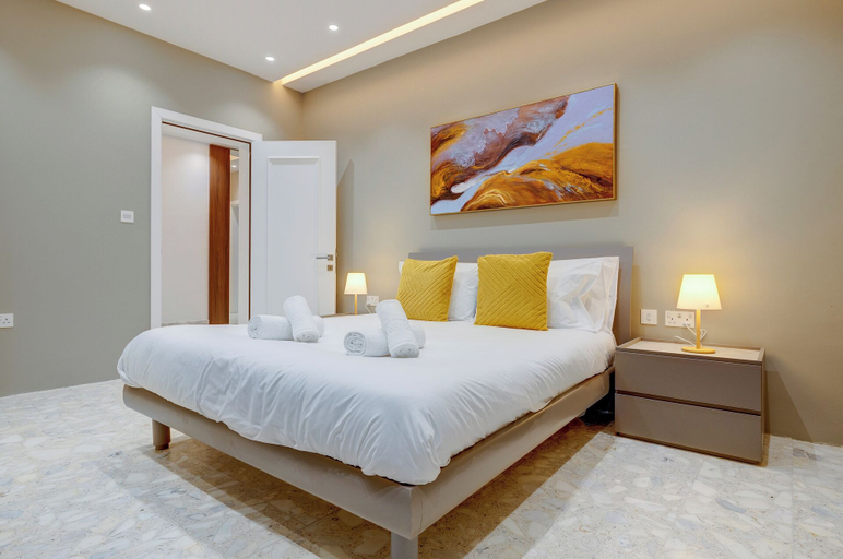 Bedroom 3, Premier Seafront Living: Ultra-luxury in Sliema