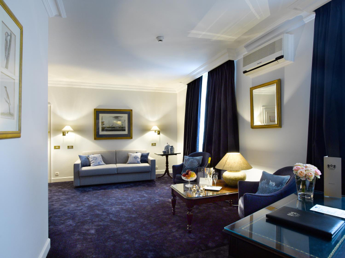 Bedroom 2, Hotel Damier Kortrijk, West-Vlaanderen