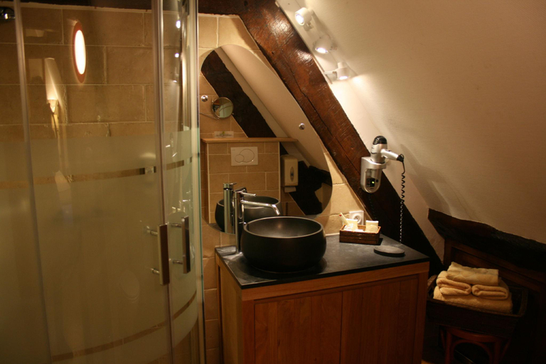Bathroom 7
