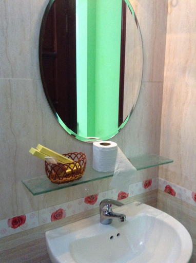 Bathroom 5, TiTi Hotel, District 1
