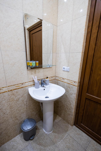 Bathroom 2, Yan Hotel Erevan, Yerevan