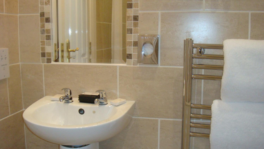 Bathroom 4, The Belfray Country Inn, Derry and Strabane