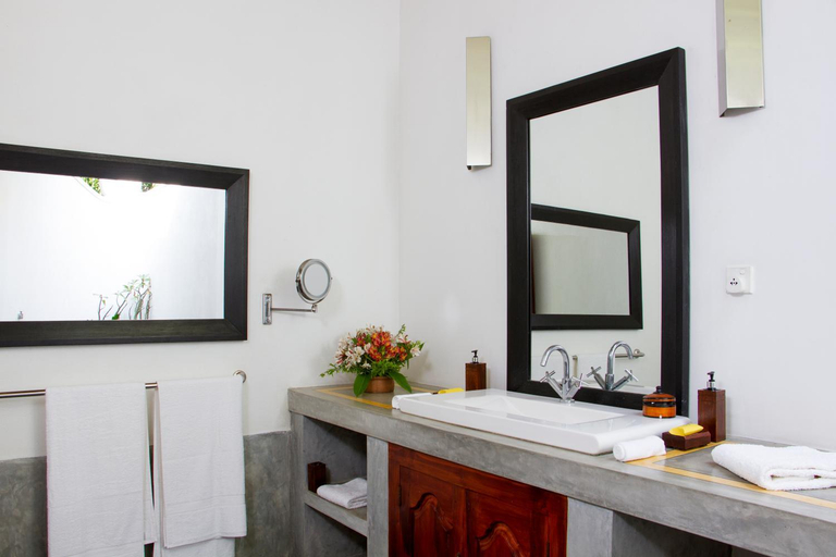 Bathroom 4, The Saffron House, Dickwella