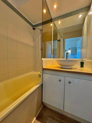 Bathroom, Rousseau, Alpes-Maritimes