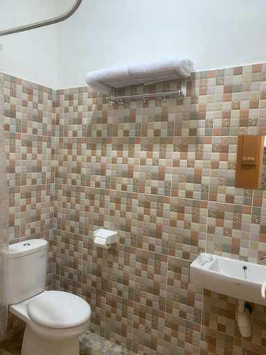 Bathroom 4